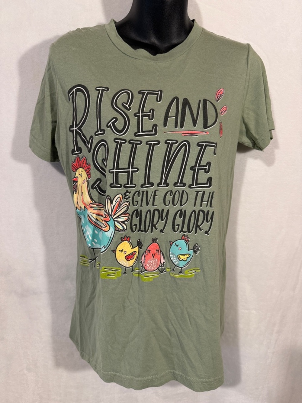 Lif Apparel women’s small Rise and Shine Graphic Tee  chicken- Olive Green
